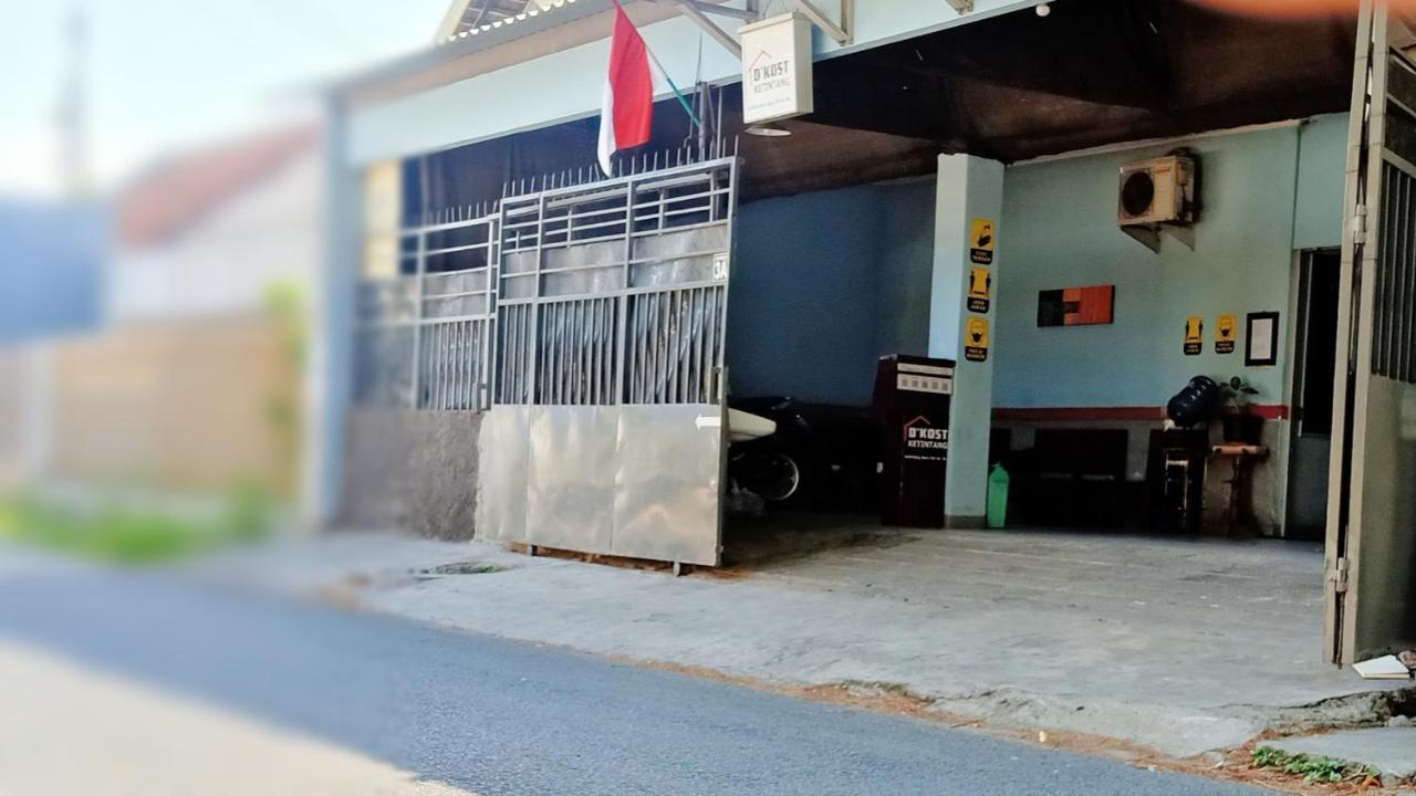 D'Kost Ketintang Hotel Surabaya Buitenkant foto