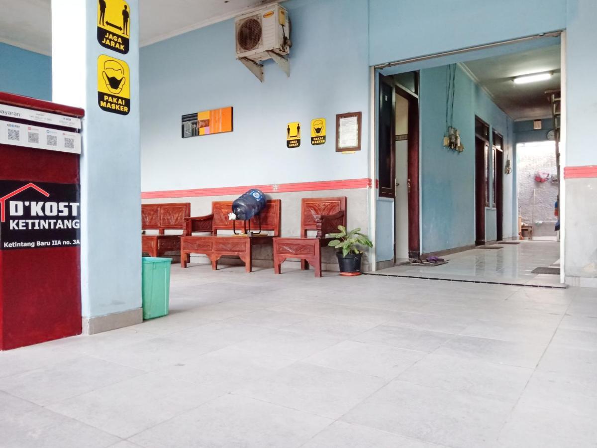D'Kost Ketintang Hotel Surabaya Buitenkant foto
